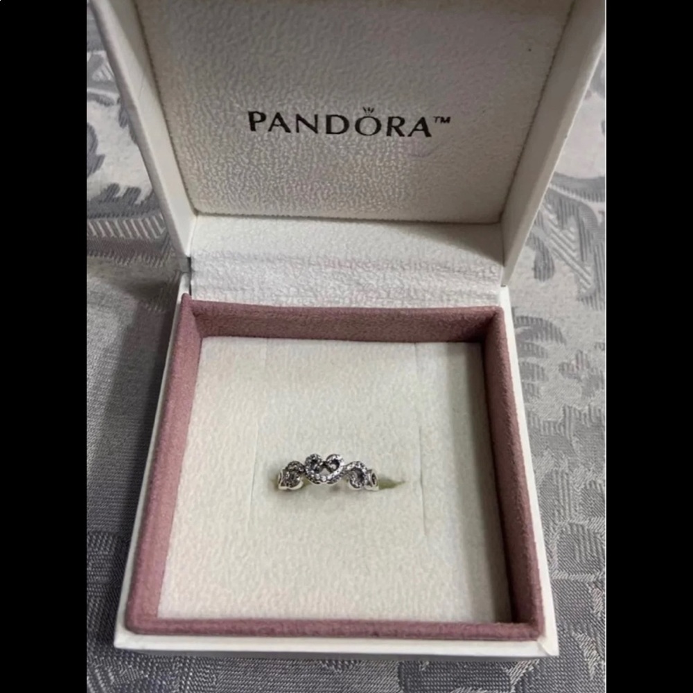 💕SOLD💕Pandora Silver Heart Swirls Ring Size 6